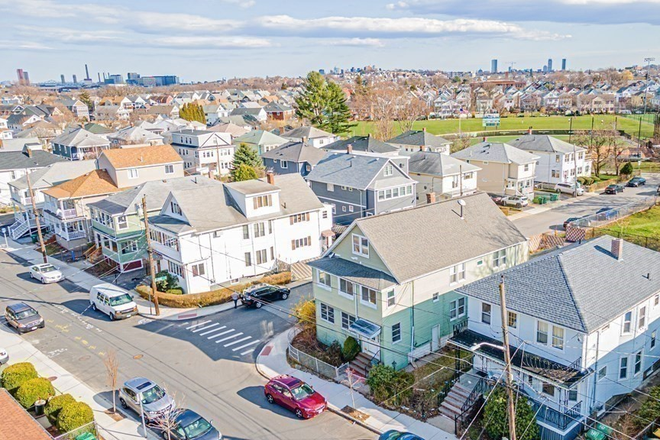 Birdview - One fully furnished room in 3b1b right next to campus Apartments