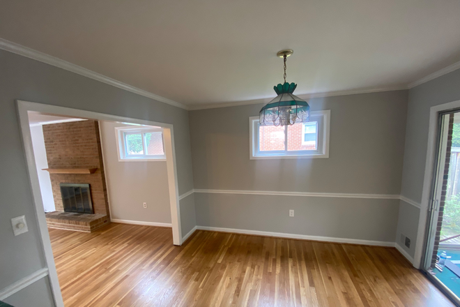 Dining Room - 5BR/3FB House: Tons of Room/Close to Campus!