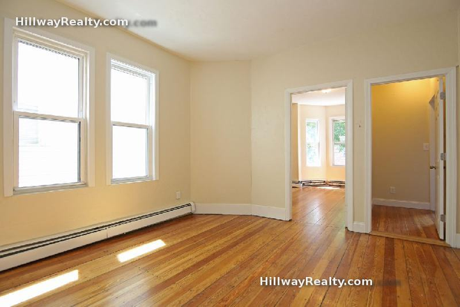 Call NOW for showings! 617-236-8550 - EVERETT ST - *NO FEE* LRG 4BR/1BA IN JEFFIRES PT NEAR MVERICK, MBTA W/ LNDRY IN BLDNG FOR *9/1/2026* Apartments