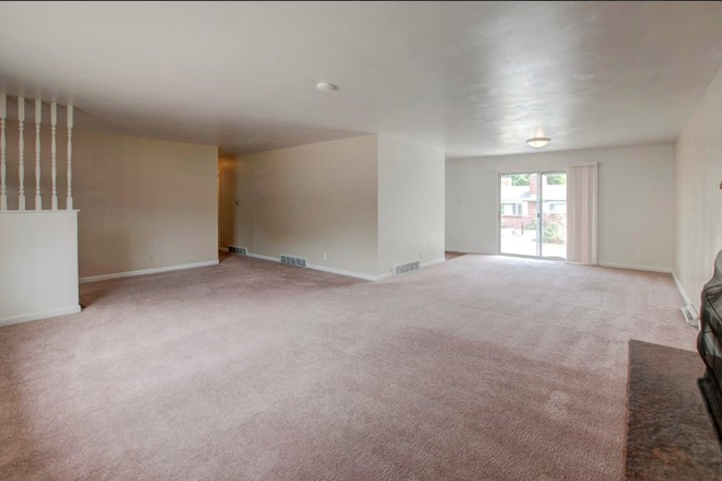 510 - 510 South 44th St. (5BR/  3BA) House