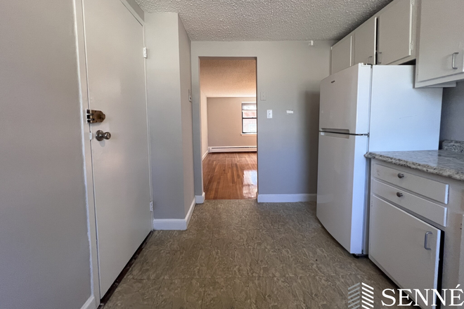 1 - Brookline 1BD 1BTH unit with D/W Apartments
