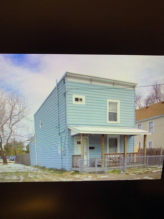 3 bed, 1 bath, next to ODU campus - Single Family Home Close to ODU Campus