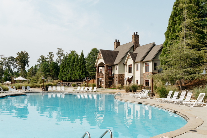 Pool Amenities - The Flats at The Pier Apartments