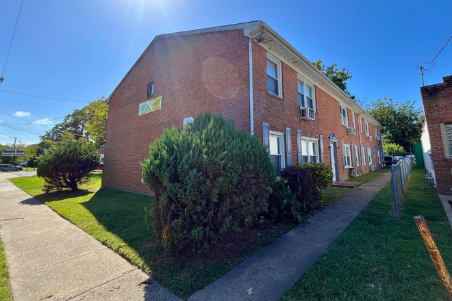 Exterior - ODUrent Offers 9511 First View St! Apartments