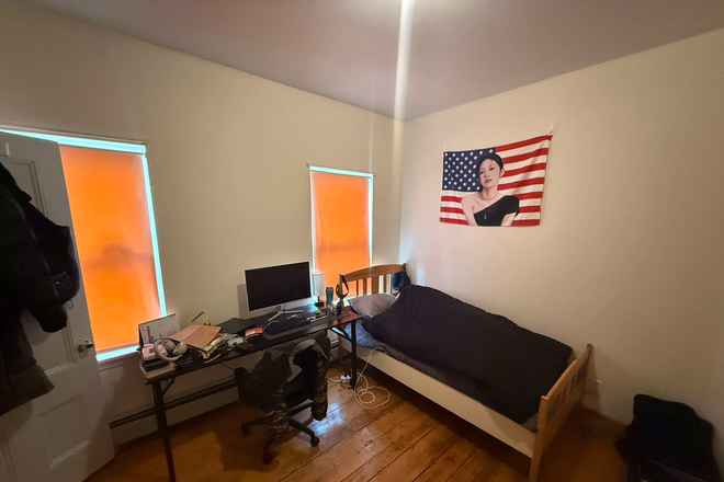 Bedroom - Close to T Apartments