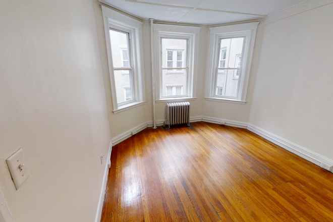 Living Space - Boylston St Studio Fenway Apartments