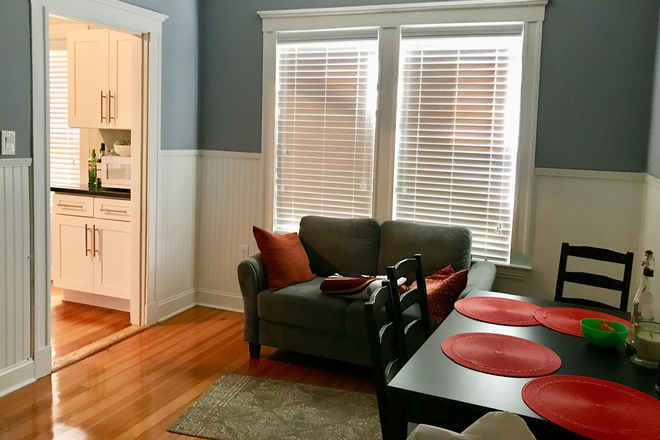 ... - CHARMING 3 BEDS/1 BATH WITH RENOVATED KITCHEN Apartments