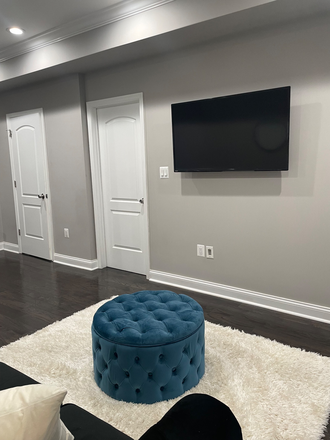 Living Room - Cozy Townhome in Heart of Baltimore
