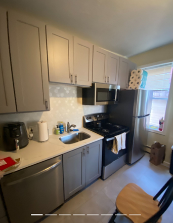 Kitchen - 3 bed available right on Huntington Ave! September 1!