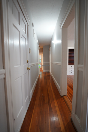 1 - JAN 2026-Awesome Dorchester 4 bed 1.5 bath. Cat ok. No Fee! Apartments