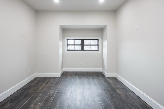 Call NOW for showings! 617-236-8550 - MASS AVE - ULTRA MODERN 3BR/1BA IN SOUTH END AVAIL *NOW* W/ IN UNIT W/D, OPEN LAYOUT, EXP BRICK Apartments