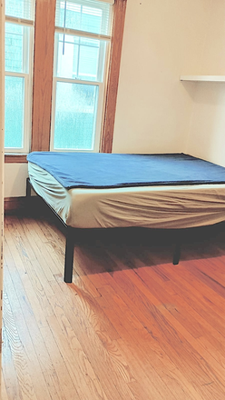 12x11 sq.ft. AVAILABLE BEDROOM - ROOMMATE or SUBLET  NEEDED. INEXPENSIVE. PRIME J.P. LOCATION. FURNISHED (opt.) Apartments