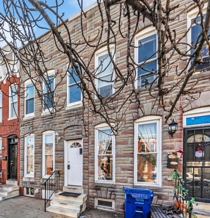 Front entrance - Stunningly 2-bedroom, 1.5-bathroom home, located 10 minute walk from the Johns Hopkins