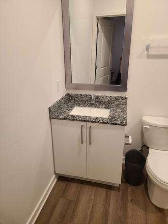 bathroom sink - The Accolade Collegiate VIllage West Apartments