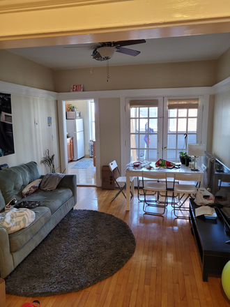 living room - Bright and Sunny 3 Bed / 1 Bath near campus available 9/1/25!! Heat&Hot Water Included! Apartments