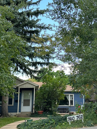 Street view - Charming 2 bedroom cottage on Alpine Avenue