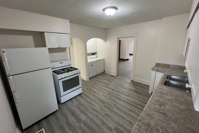 Kitchen - 1520 Grove Street Lafayette Duplex