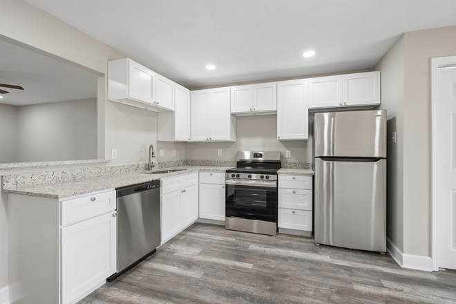 Open Kitchen design with new stainless steel appliances! - Newly Remodeled 2 Bed 2 Bath Apartment, Walk-in Closets, Full Size W/D in Unit, Move-in Ready!