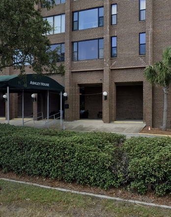 buliding - Roommate wanted at Ashley House