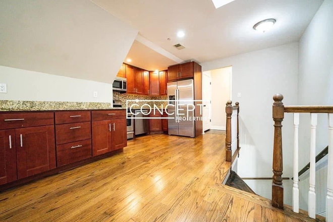 Kitchen - Jamaica Plain Apartment, Cozy & Close to Orange Line