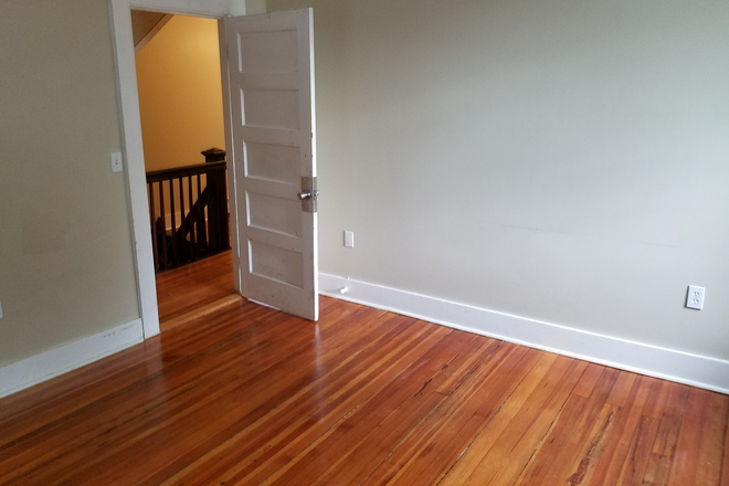 bedroom - The Brick House