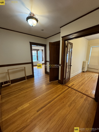 Call NOW for showings! 617-236-8550 - STORY ST - HARVARD SQ! *AVAIL ASAP* CHARMING BUT UPDATED 1BR/1BA W/ H&HW INC, LNDRY IN BLDNG Condo