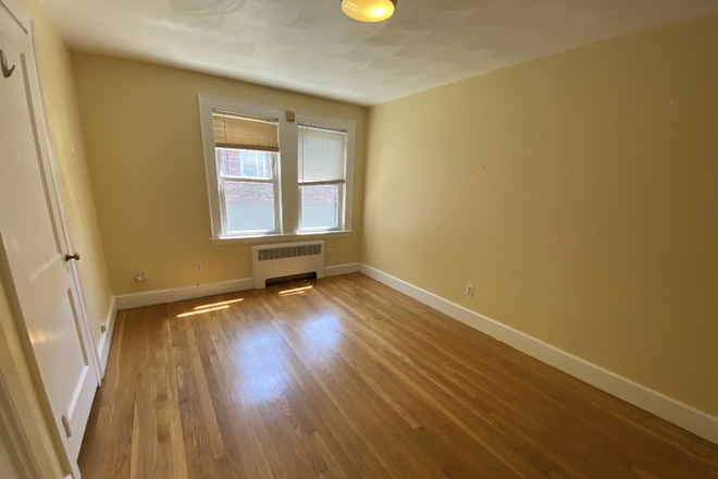 Bedroom - Summer Sublet: Room in House — 5-Minute Walk to Campus