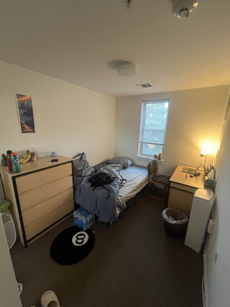bedroom - 1 Room Available Commons 5 Apartment
