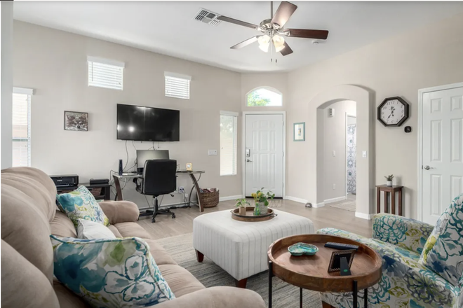 Facing the front door, and the hallway to the room, bathroom, and garage are to the right - Houses