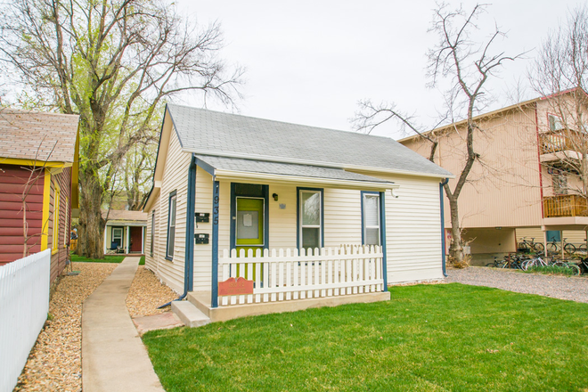 Exterior - Price Drop! Fantastic 3 bed unit is near Downtown!
