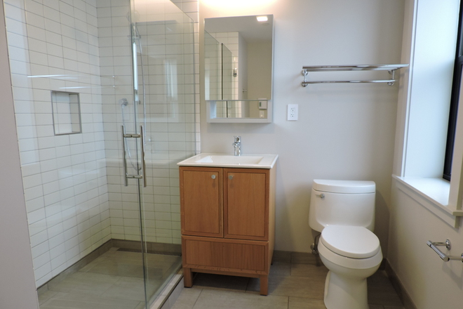 1 - 1 bd 1 bath furnished w in unit laundry in Harvard Square Apartments