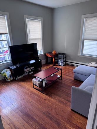 Living room - 3140 & 3142 Washington St. Apartments