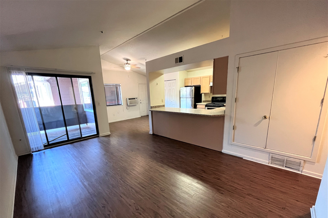 Living space - AUGUST PRE-LEASING: 2 bed, 2 bath