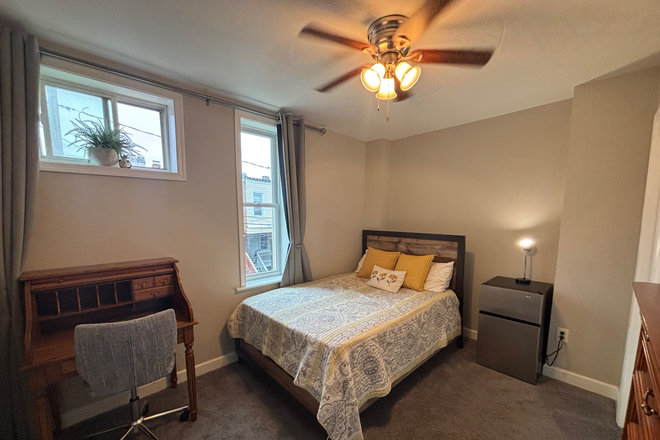 Sky Suite - Furnished 1BR 1BA Suite 10 min Walk to JHU - Seeking female roommate in Houseshare