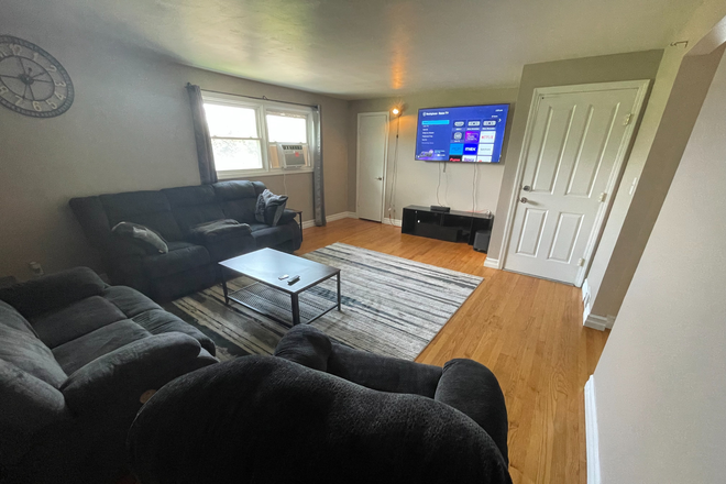 living room - Parkside view Apartment