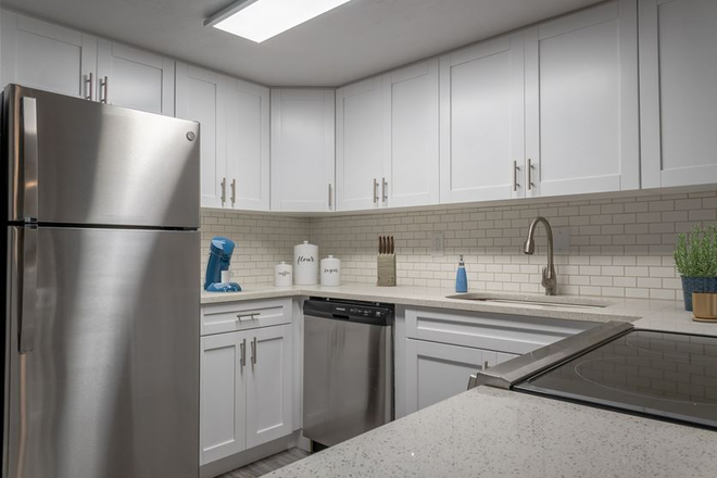 Kitchen - Oxford Manor