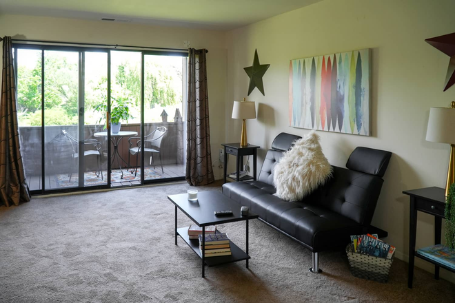 Living Room - Brandywine - Lease Transfer for One Bedroom Apt