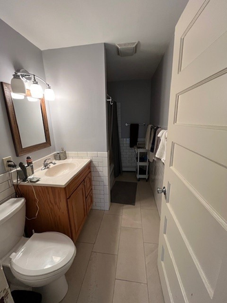 Remodeled Bathroom - SINGLE FAMILY HOME CLOSE TO CAMPUS