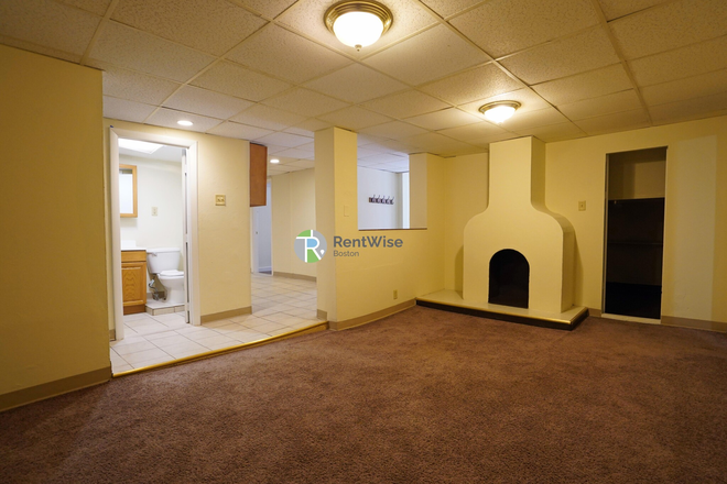1 - AVAIL NOW-Brighton 3 bed. H/HW inc. No Broker Fee! Apartments
