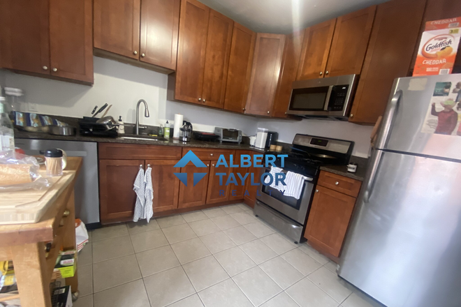 Kitchen - Laundry in-Unit! Massive 4Bed/2Bath - Next to GREEN LINE!
