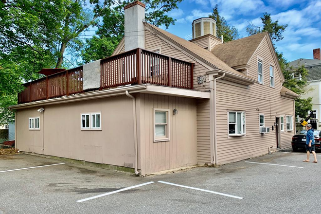 Outside viewing - 6BR House | Furnished | Parking available