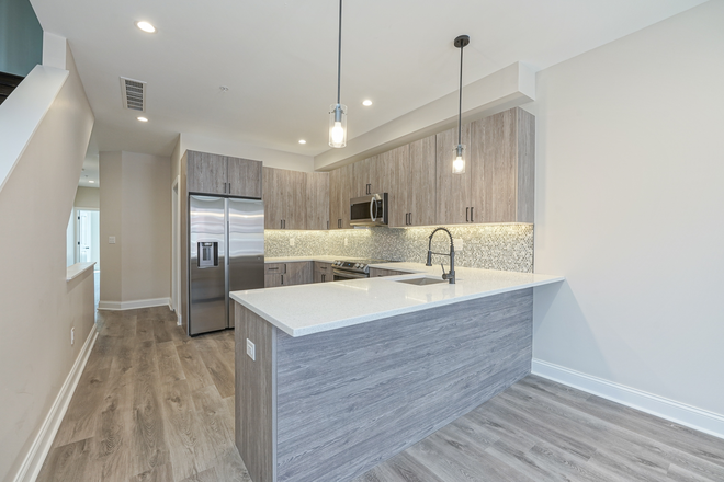 Kitchen - 1925 N 18th St Unit 2 Apartments