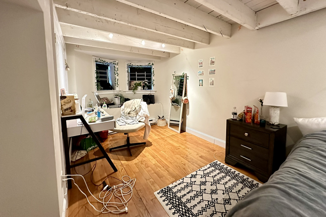 Bedroom - LAUNDRY IN UNIT! 4Bed/2Bath w/ GREENLINE OUTSIDE! Apartments