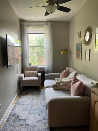 Call NOW for showings! 617-236-8600 - HULL ST - FRONT FACING 3RD FLR 3BR/1BA AVAIL *9/1/2026* ON SIDE ST W/ IN UNIT LNDRY, H&HW INC, DW Apartments