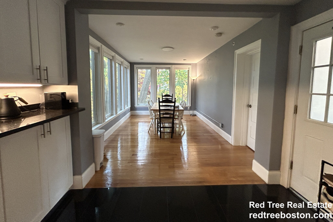 Dining Room - *NO BROKER FEE* NEWLY RENOVATED 7 BEDS/ 7 BATHS Apartments