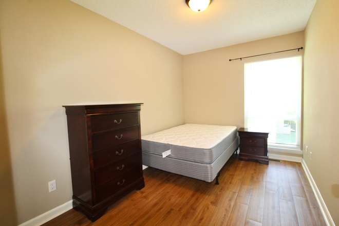 bedroom - Camden Townes - 4 bedrooms 2 bath townhome for rent!