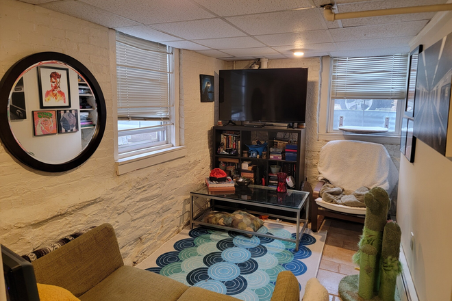 Living Room - Harvard Square 1 Bedroom. Includes Heat & Hot Water Apartments
