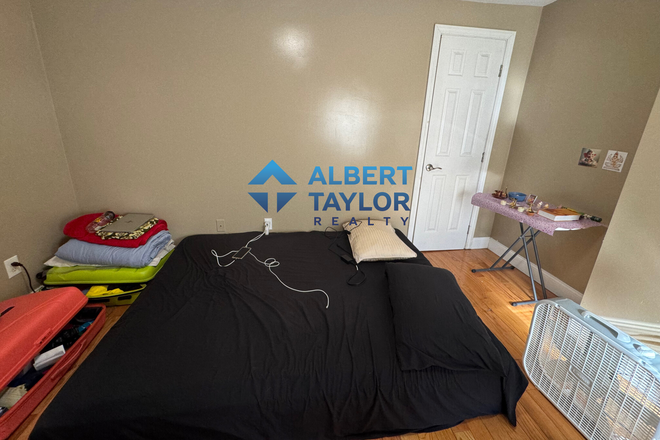 Bedroom #2 - Renovated 5 Bed 2 Bath in Fort Hill!! Cheaper Rent!!
