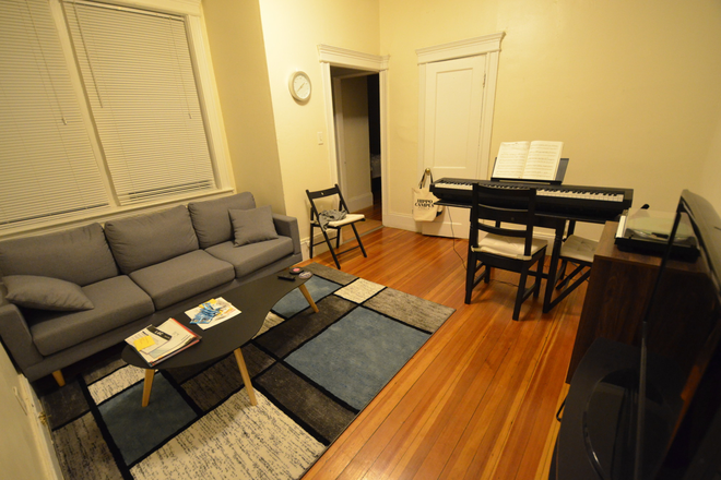 Living - large renovates one bedroom across whole foods walk to camp.    NO FEEus Apartments