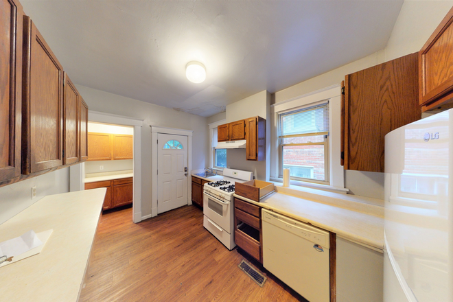 Interior- Kitchen - 6 Bedroom Home in Clifton Neighborhood!